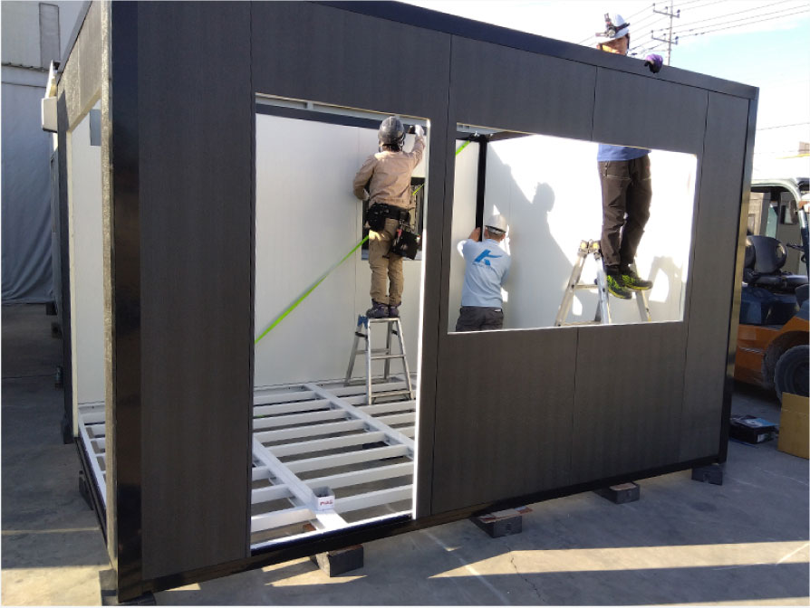 現地組立式パネルハウス